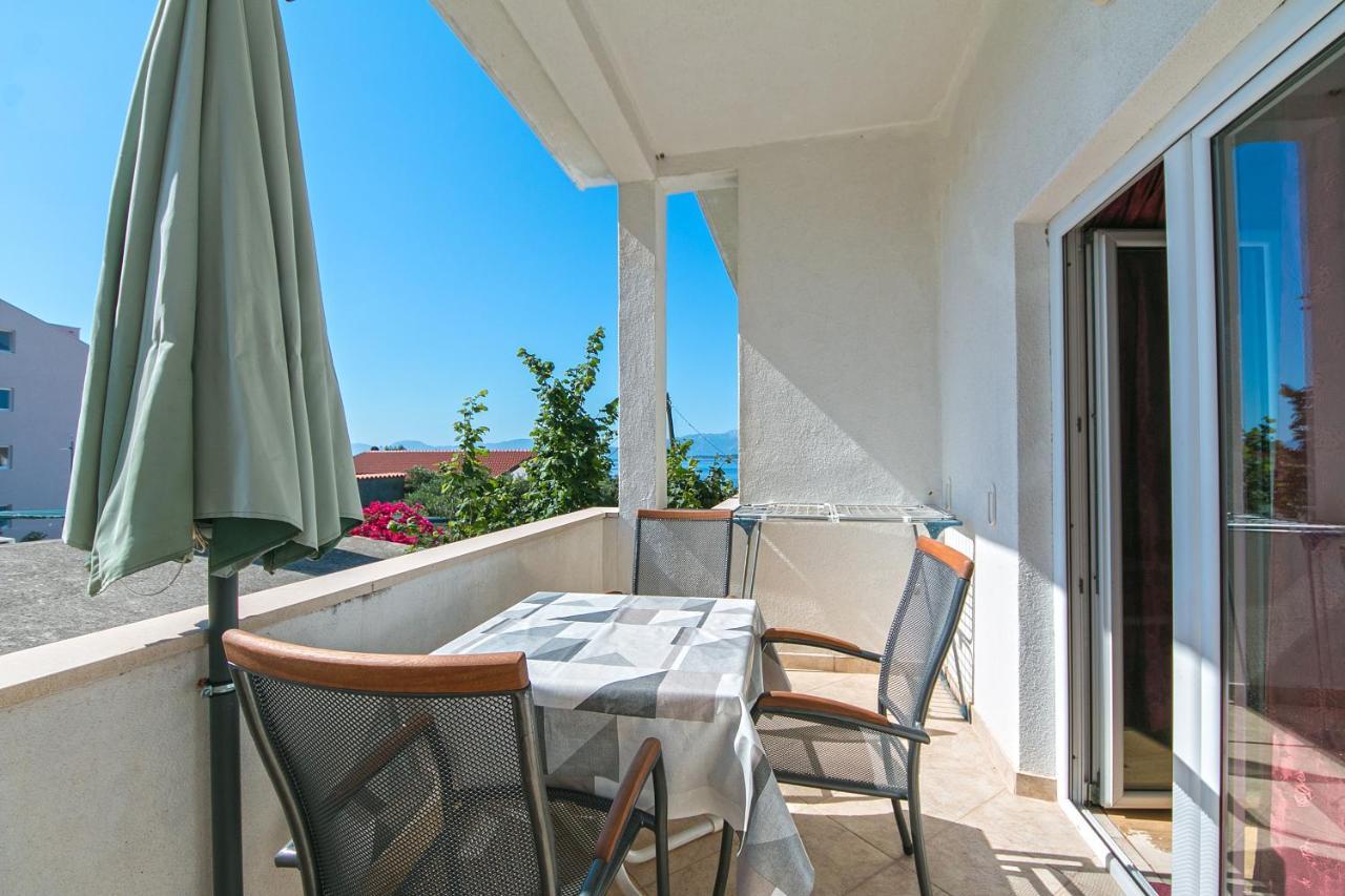 Blato  Apartments By The Sea Zivogosce - Blato, Makarska - 1057 מראה חיצוני תמונה