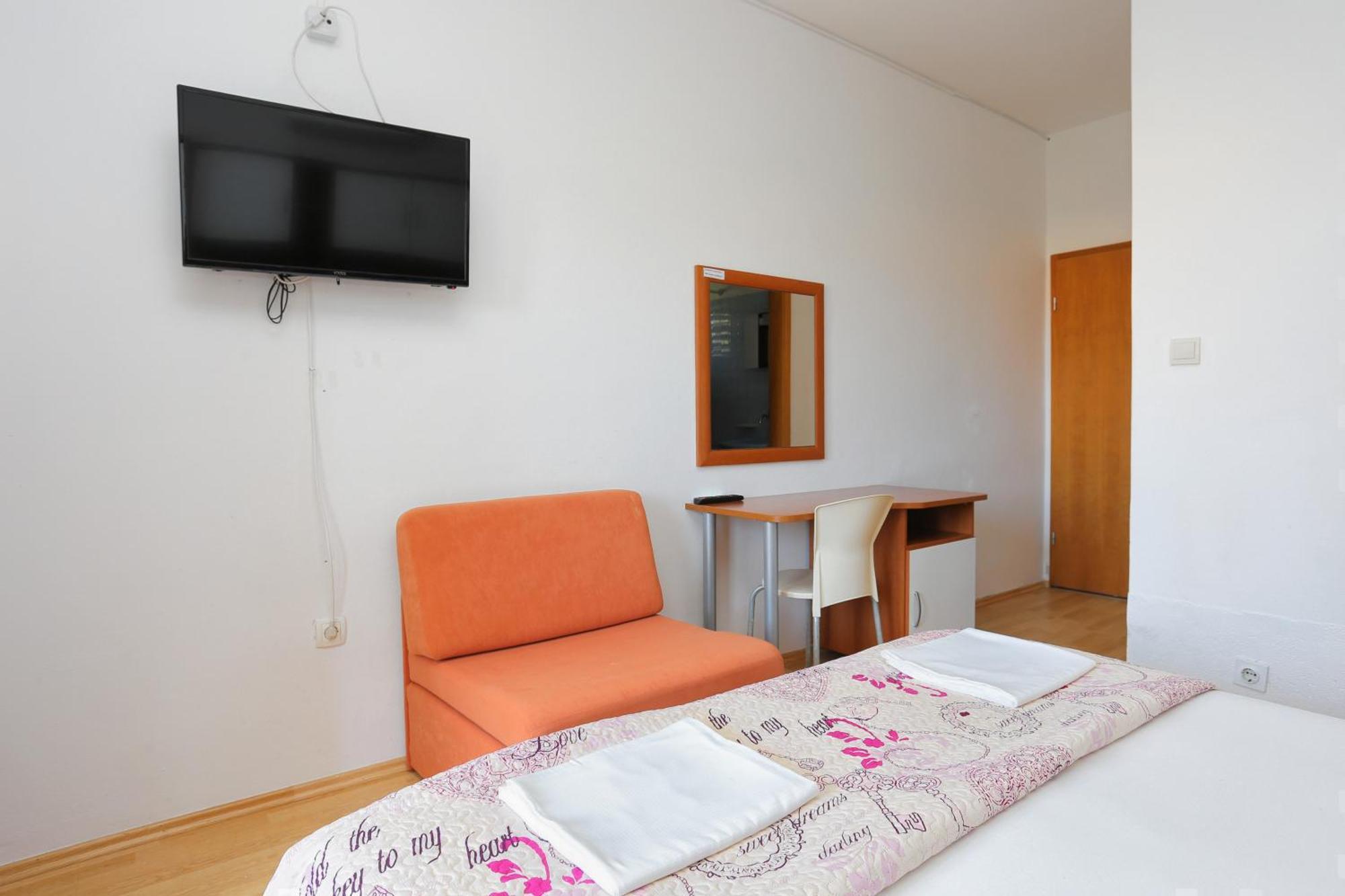 Blato  Apartments By The Sea Zivogosce - Blato, Makarska - 1057 חדר תמונה