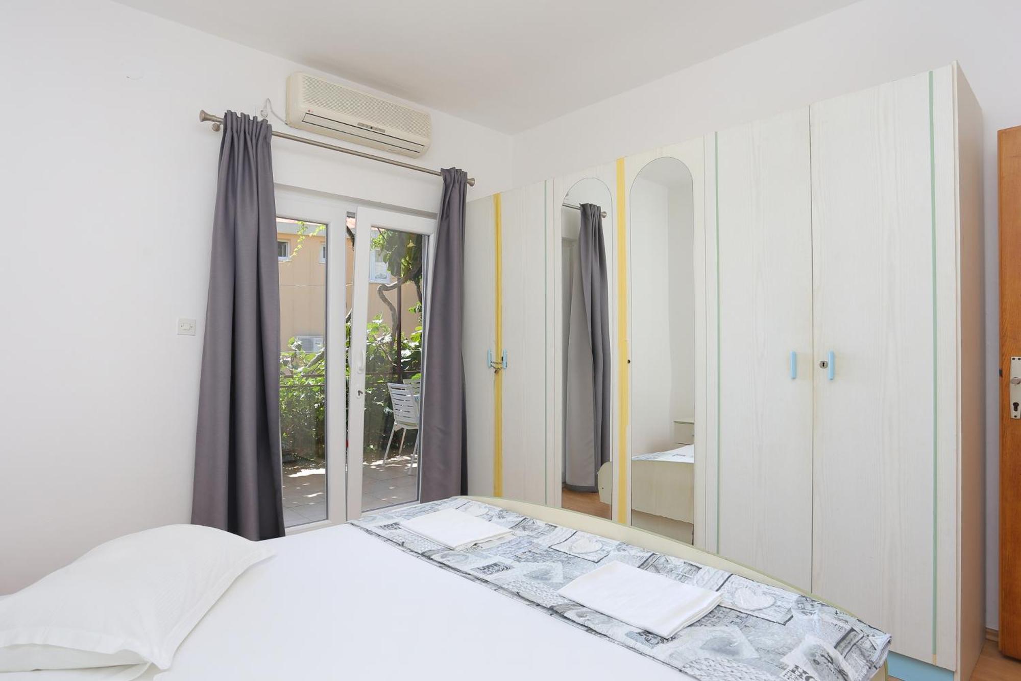 Blato  Apartments By The Sea Zivogosce - Blato, Makarska - 1057 חדר תמונה